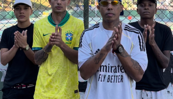 O Nascimento do Coral das Quebradas: A visão inovadora de MC DR