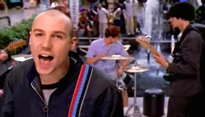 New Radicals em "You Get What You Give"
