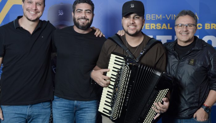 Os empresários Diego Ferreira e Henrique com o presidente da Universal Music Brasil, Paulo Lima, o artista Patrick Costa. Créditos Camilla Maia