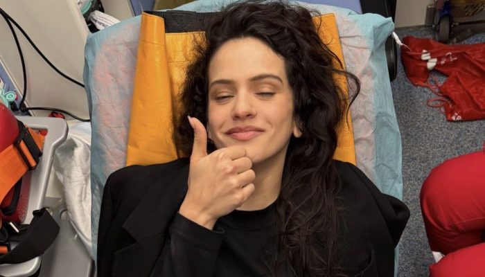 Rosalía avisa que está bem após cancelar show em Milão por forte intoxicação alimentar