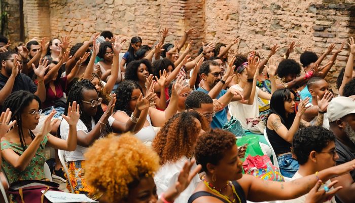 Slam das Minas Bahia lança cartilha inédita e inicia comemorações de 9 anos em Salvador