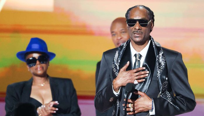 Snoop Dogg é homenageado com "Ultimate Icon" no BET Awards