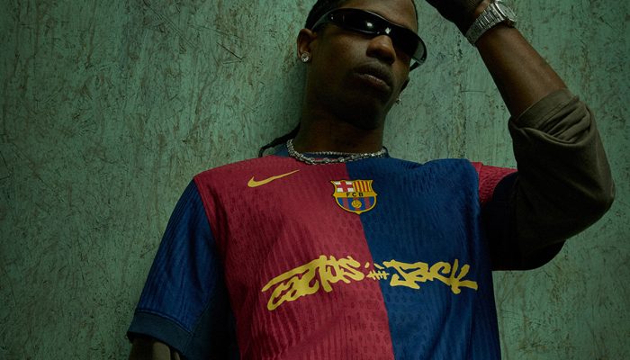 Travis Scott com camisa do Barcelona em ação do Spotify