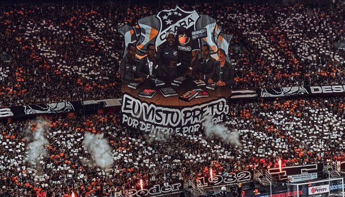 Torcida do Ceará Exibe Mosaico em Celebração à Consciência Negra com Frase dos Racionais MC's