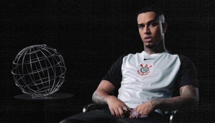 Veigh participa de campanha da Nike e Corinthians em celebração aos 25 anos do título Mundial de 2000
