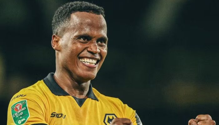 Jhon Arias comemora gol do Wolverhampton — Foto: Divulgação/Wolves